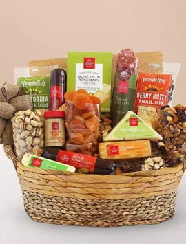 Deluxe Meat & Cheese Charcuterie Gift Basket