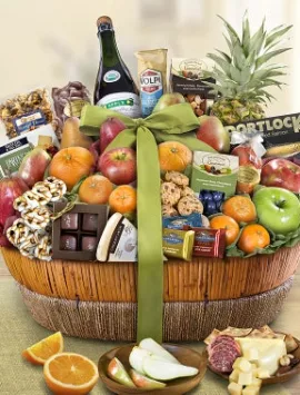 Distinctive Fruit & Sweets Gift Basket Grande