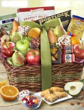 Kosher Fruit & Sweets Gift Basket - Grande