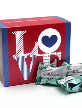 Love Gift Box With Milk Chocolate Vanilla Creams