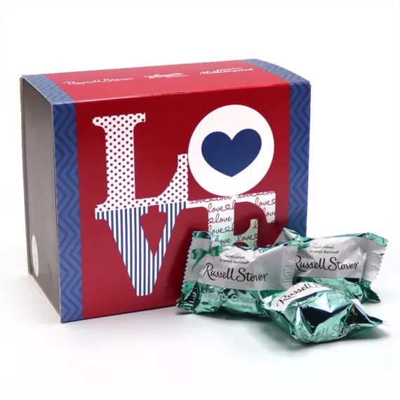 Love Gift Box With Milk Chocolate Vanilla Creams